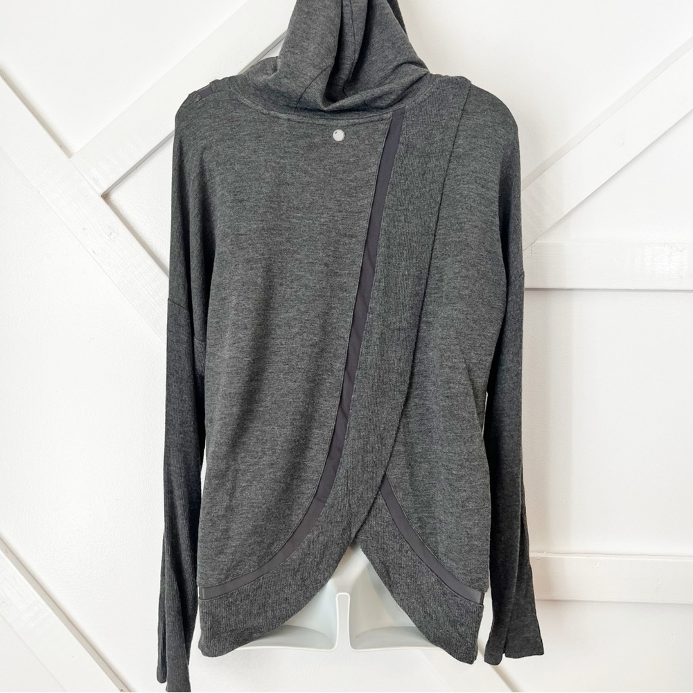 Yogalicious Dark Gray Split Back Stretch Long Sle… - image 3